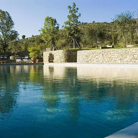 Exclusive Borgo In Tuscany Villa