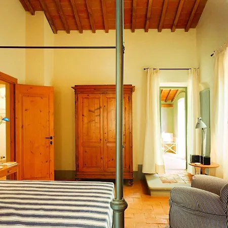 Exclusive Borgo In Tuscany *