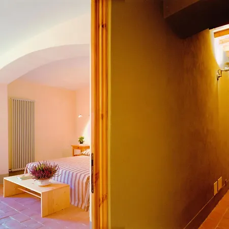 Exclusive Borgo In Tuscany *