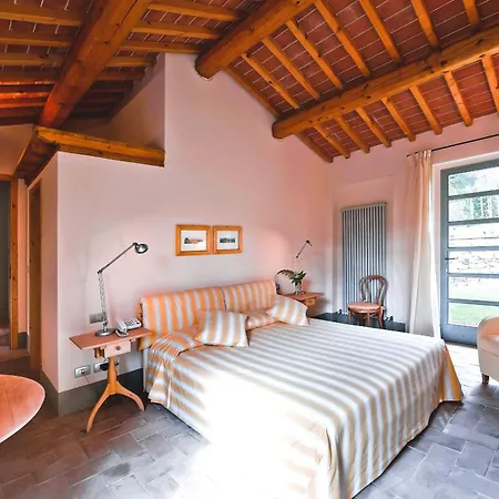 Exclusive Borgo In Tuscany *