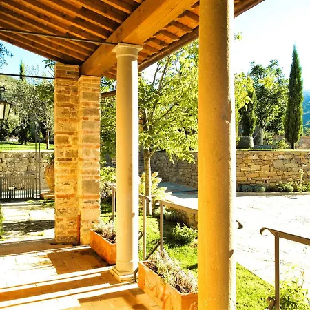Exclusive Borgo In Tuscany *