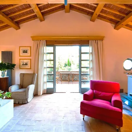 Exclusive Borgo In Tuscany Villa