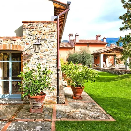 Exclusive Borgo In Tuscany Villa *
